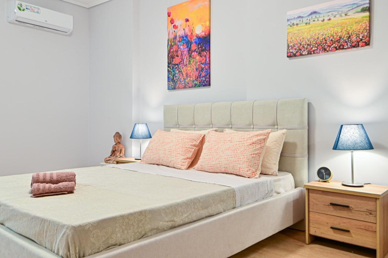 Cozy Apartment Located On The Piraeus Port Area Pireu Exterior foto