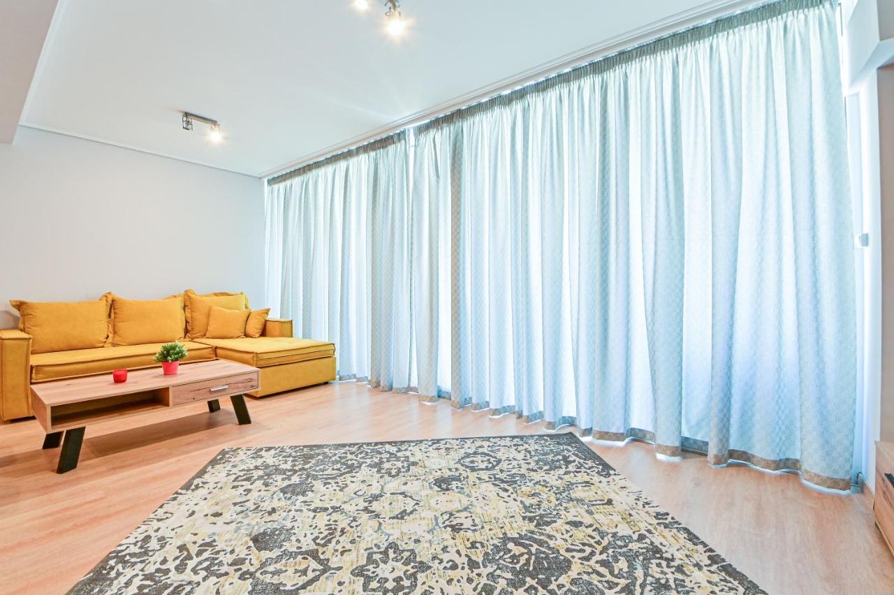 Cozy Apartment Located On The Piraeus Port Area Pireu Exterior foto